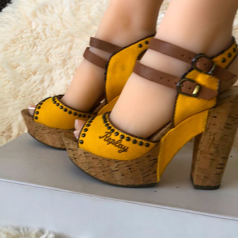 Brand new Replay sandals